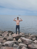 Сладкий мальчик ищет мамочку  – Фото 3