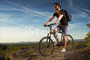 Мужчина в поисках подруги для любви+интимного общения+секса, совместных прогулок, путешествий & etc. – Фото 1