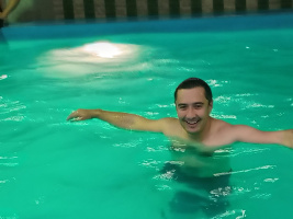 Скучно одному в чужой стране  – Фото 1