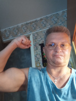 С пышными формами женщине кунилингус массаж ног. – Фото 1