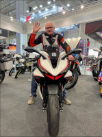 Интересует девушка из Тольятти 20-55 лет, апартаменты для встреч имеются, пишите а там посмотрим. – Фото 1