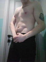 Я Саша, мне 21, я люблю горячих женщин 40+, хочу найти таких, в любом городе – Фото 1