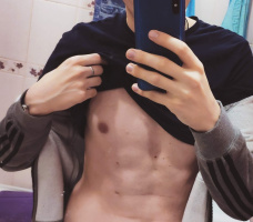 Ищу девушку для первого опыта.  – Фото 1