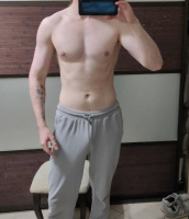 Молодой парень ищет взрослую даму – Фото 1