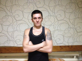 Мужчина 45 лет, жаждет встретится с дамой, которая любит секс, можно прямо сейчас у меня.  – Фото 1