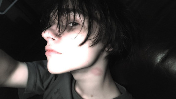 19 лет ищу даму постарше  – Фото 1