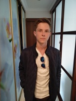 Молодой парень ищет девушку для хорошего времяпровождения – Фото 1